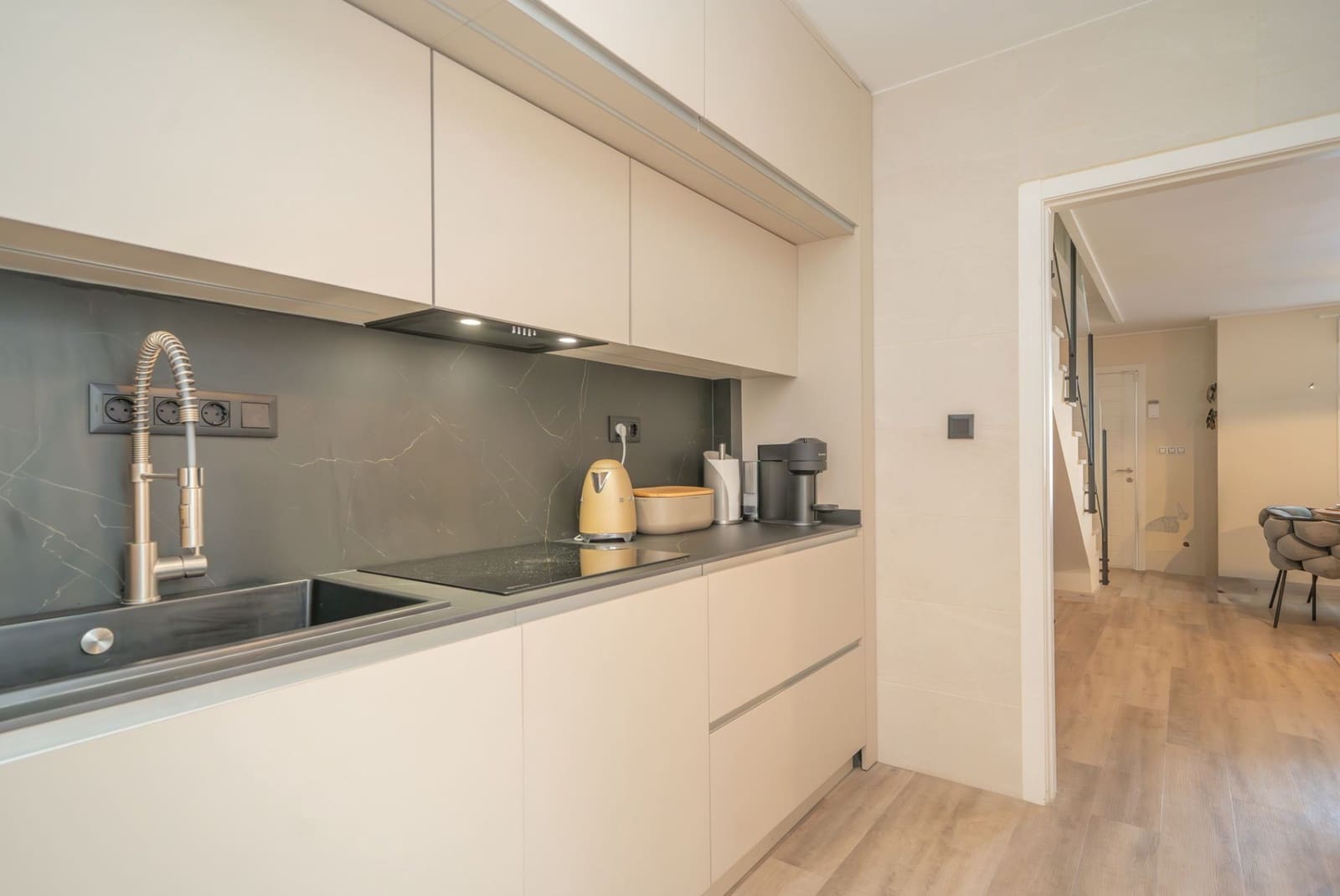 3 soveværelse Semi-Rækkehus til salg i Torrevieja med swimmingpool garage - € 315.000 (Ref: 9175358)