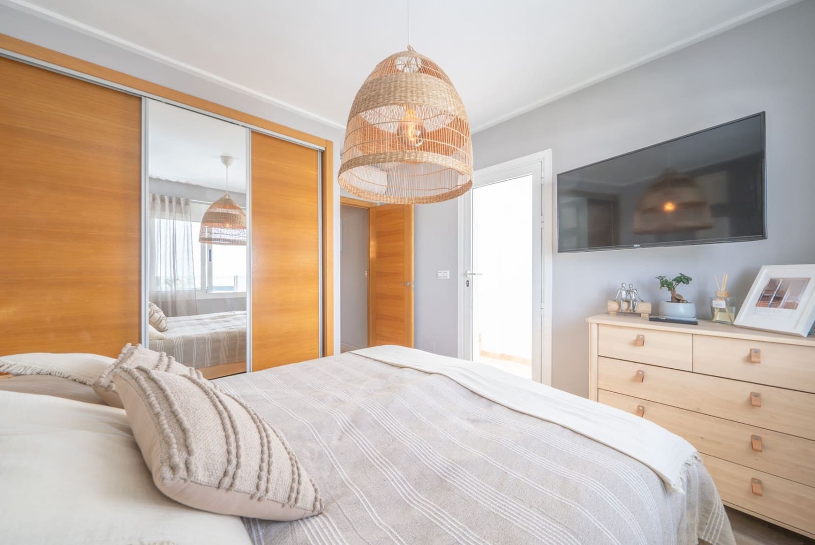 3 soveværelse Semi-Rækkehus til salg i Torrevieja med swimmingpool garage - € 315.000 (Ref: 9175358)