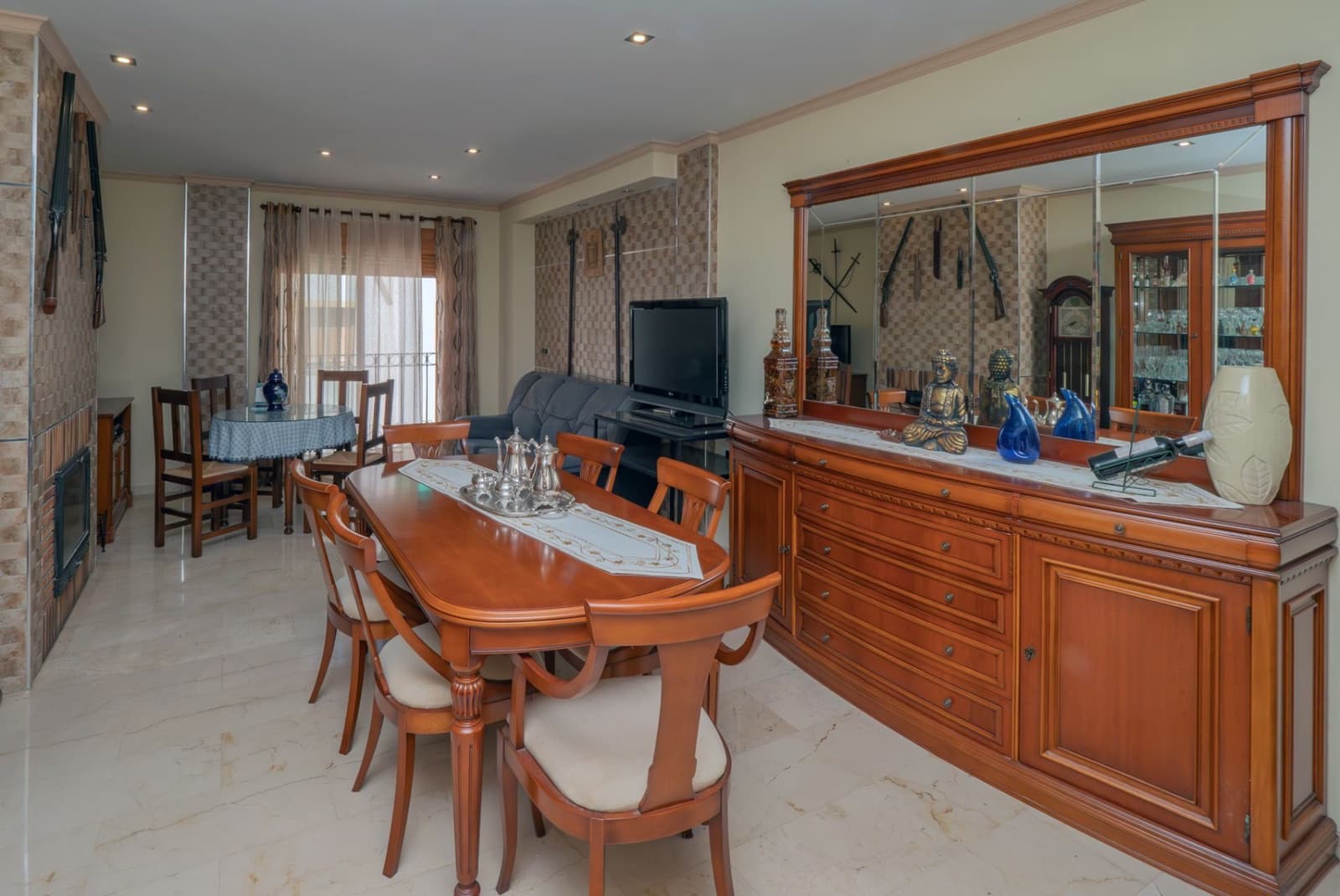 4 bedroom Villa for sale in La Nucia with garage - € 307,000 (Ref: 9175363)