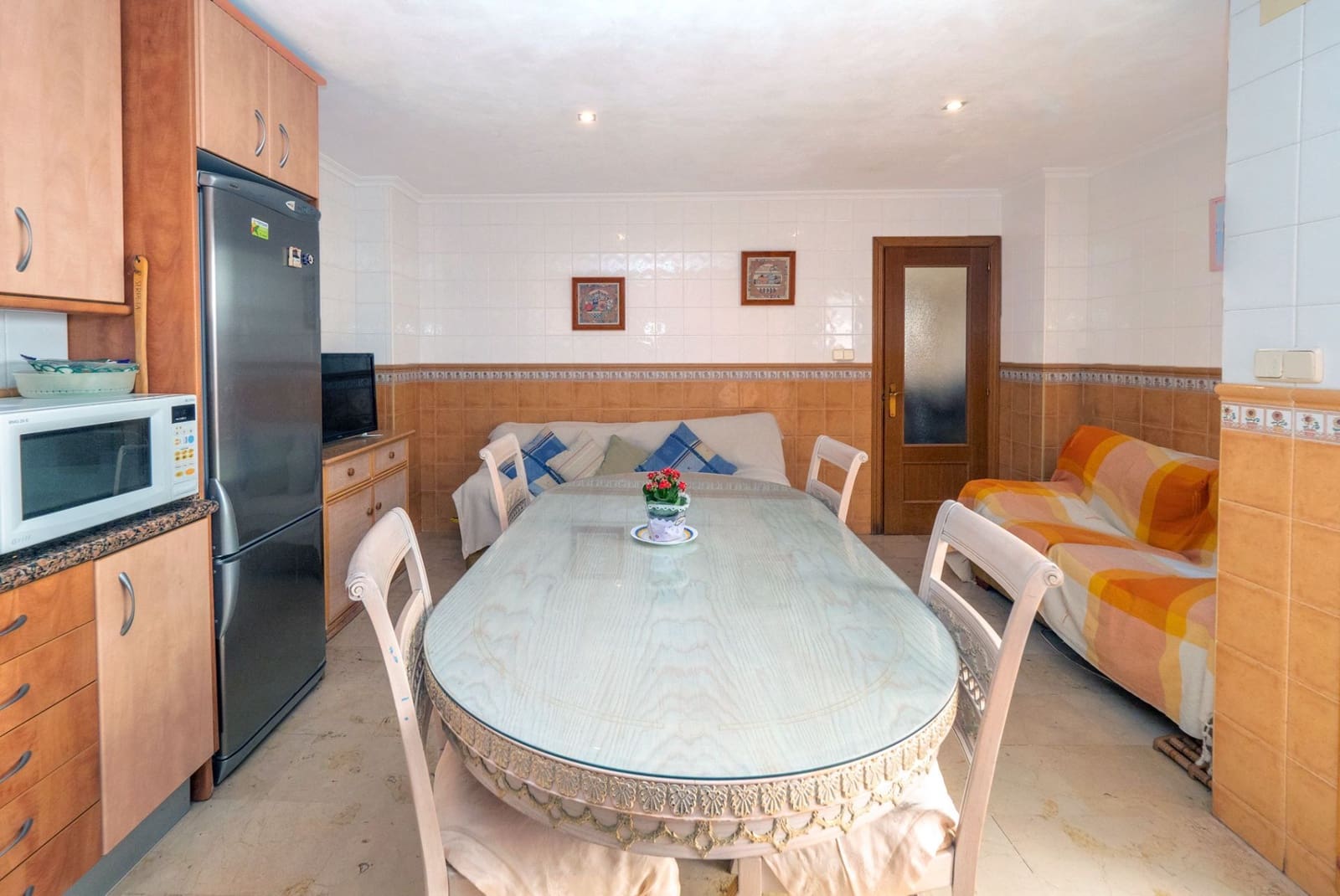 4 bedroom Villa for sale in La Nucia with garage - € 307,000 (Ref: 9175363)