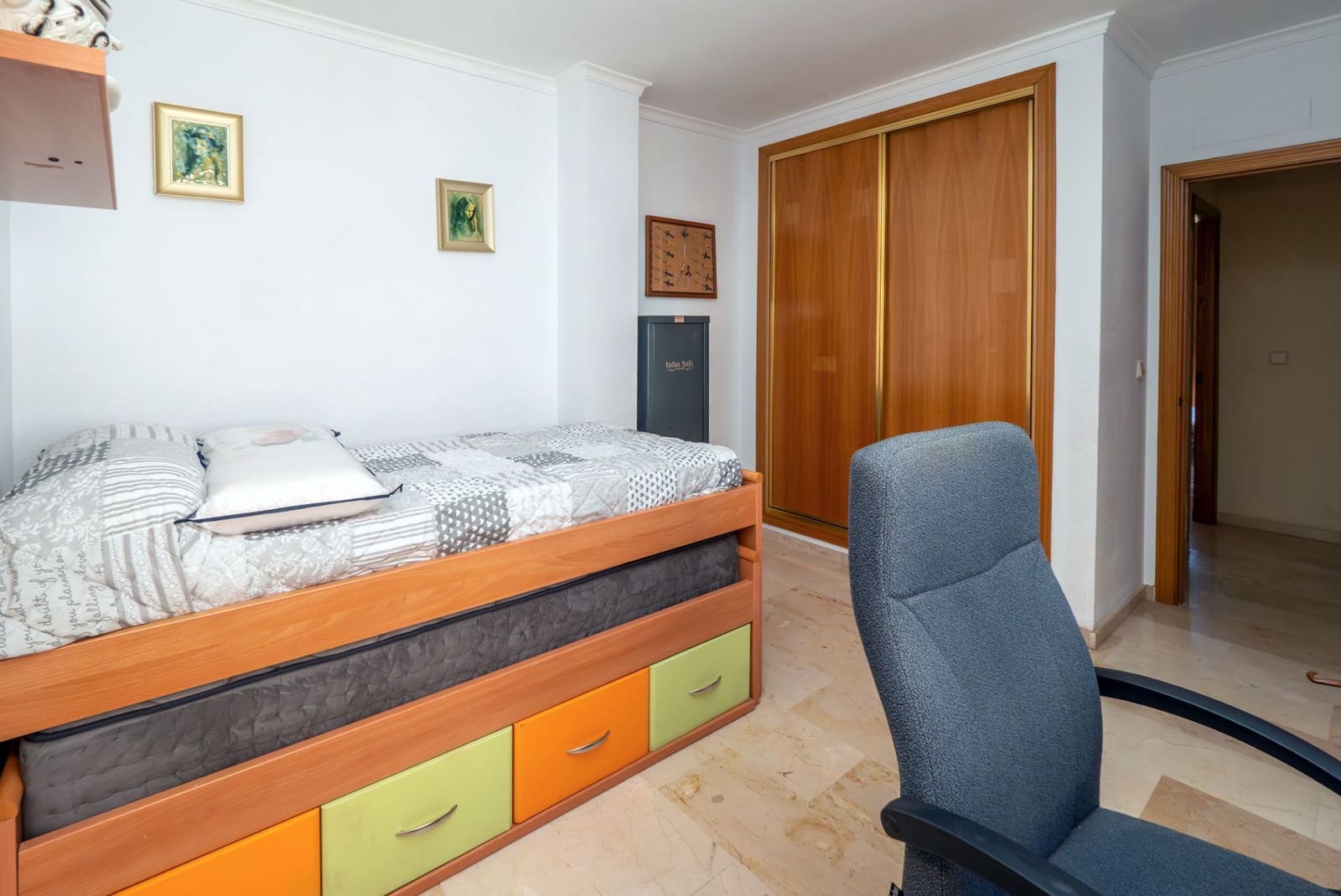 4 bedroom Villa for sale in La Nucia with garage - € 307,000 (Ref: 9175363)