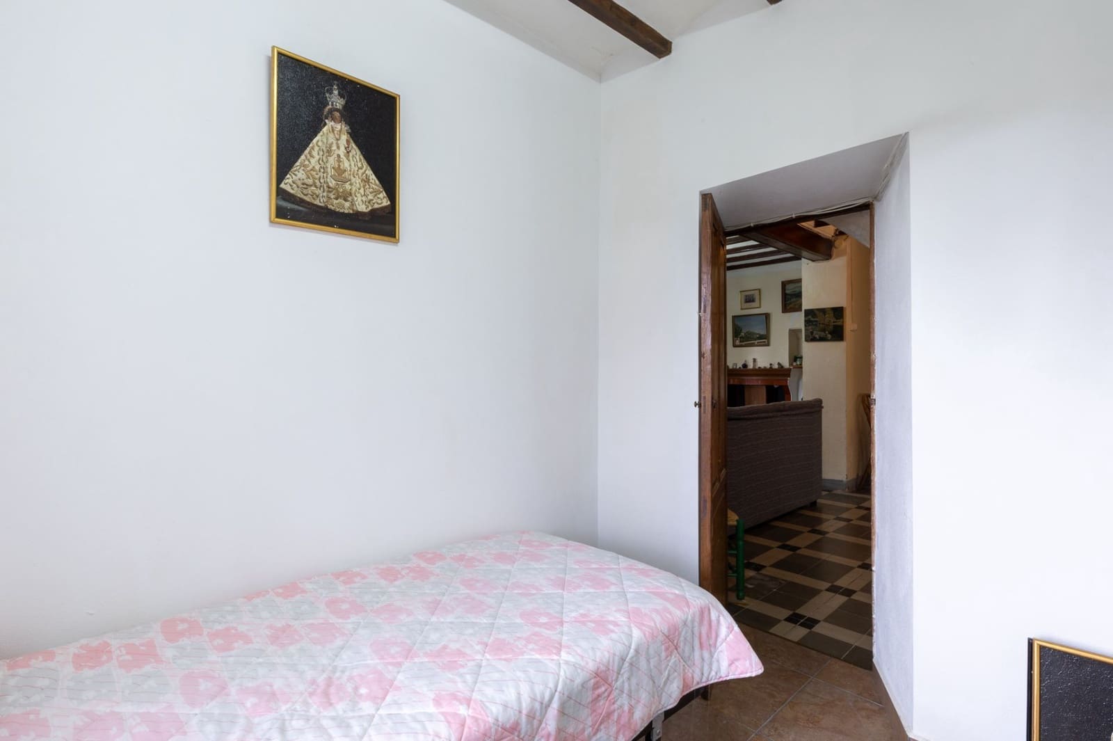 8 bedroom Villa for sale in Pego with garage - € 435,000 (Ref: 9175364)