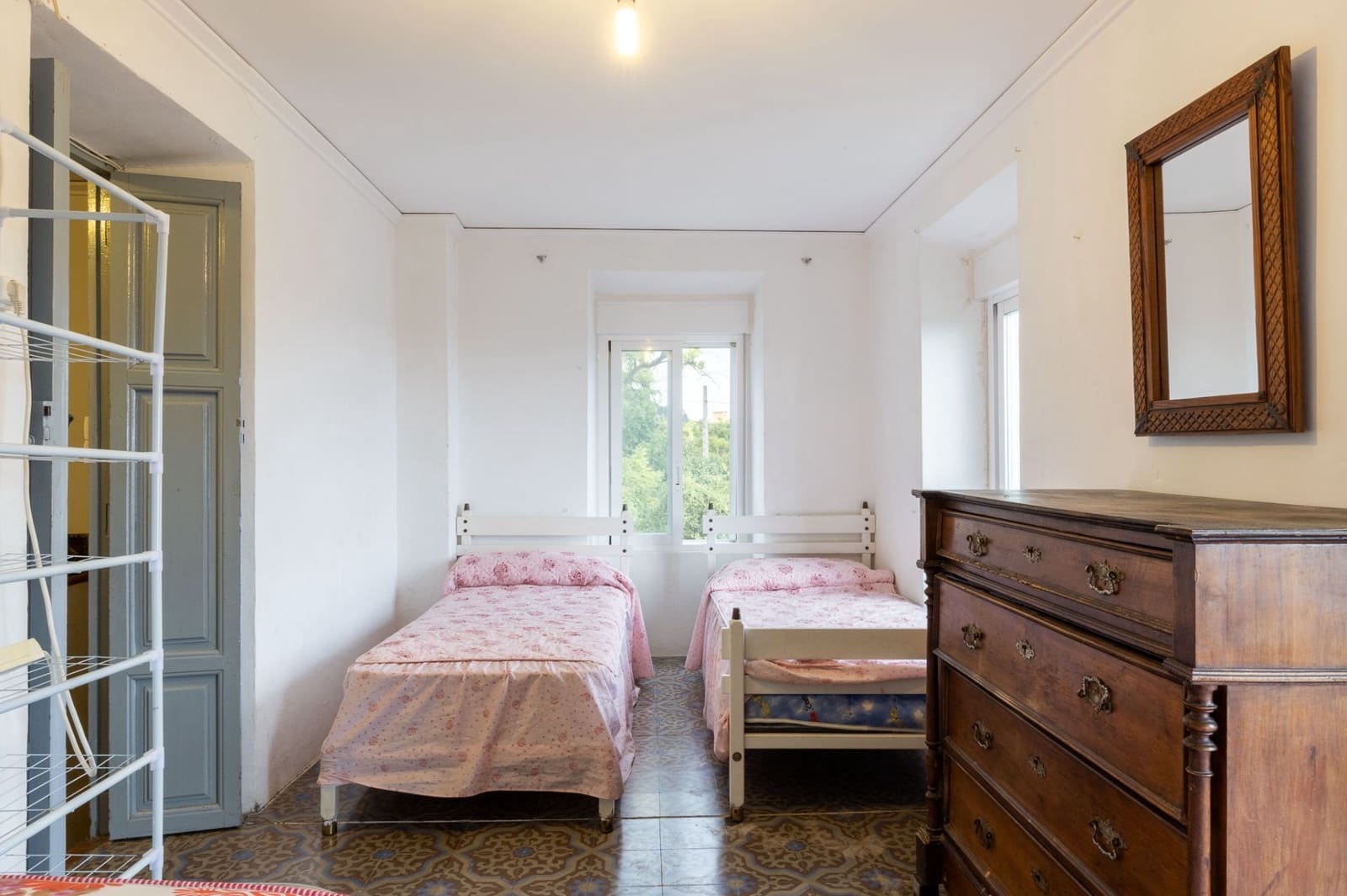 8 bedroom Villa for sale in Pego with garage - € 435,000 (Ref: 9175364)