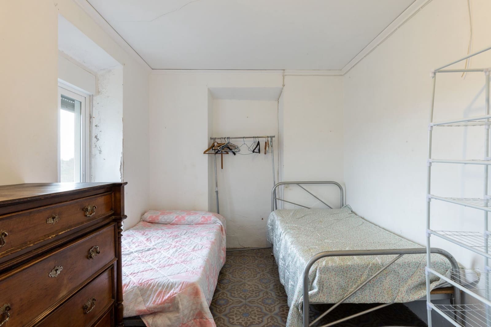 8 bedroom Villa for sale in Pego with garage - € 435,000 (Ref: 9175364)