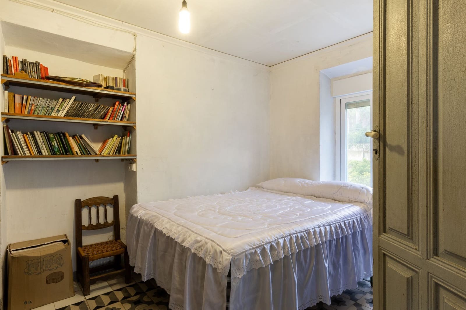 8 bedroom Villa for sale in Pego with garage - € 435,000 (Ref: 9175364)