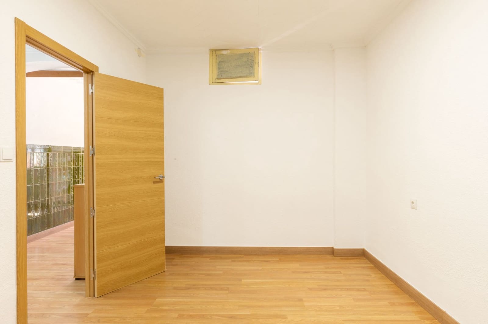 6 sovrum Villa till salu i Valencia stad - 198 000 € (Ref: 9175365)