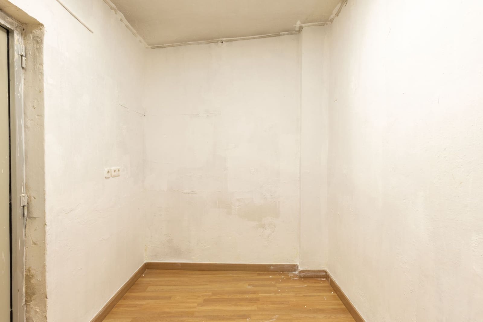 6 sovrum Villa till salu i Valencia stad - 198 000 € (Ref: 9175365)