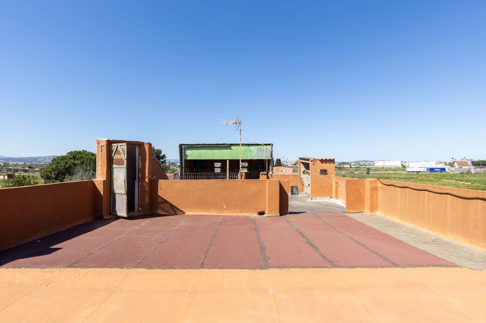 6 sovrum Villa till salu i Valencia stad - 198 000 € (Ref: 9175365)