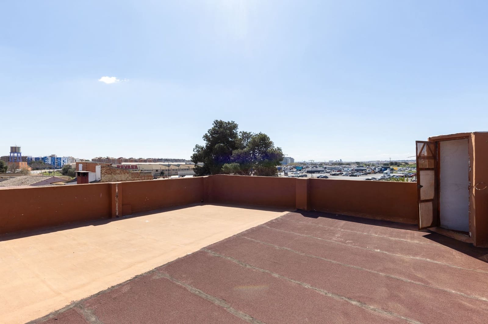 6 sovrum Villa till salu i Valencia stad - 198 000 € (Ref: 9175365)