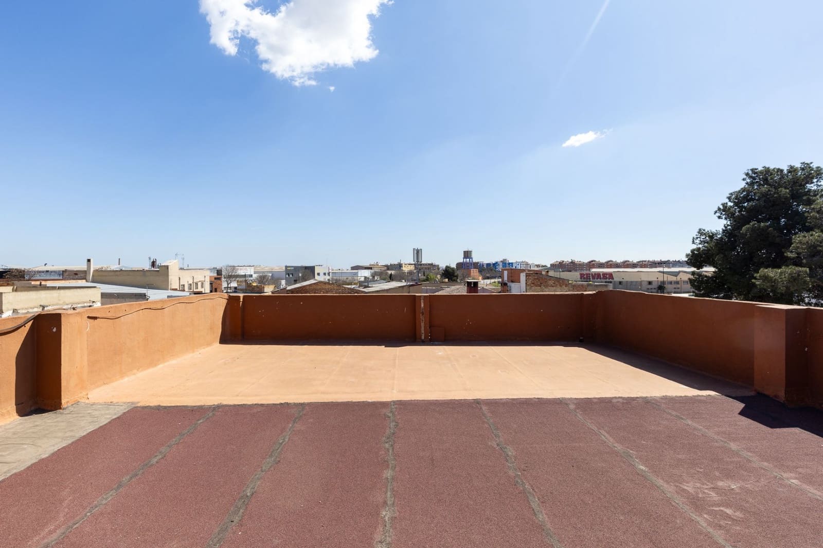 6 sovrum Villa till salu i Valencia stad - 198 000 € (Ref: 9175365)