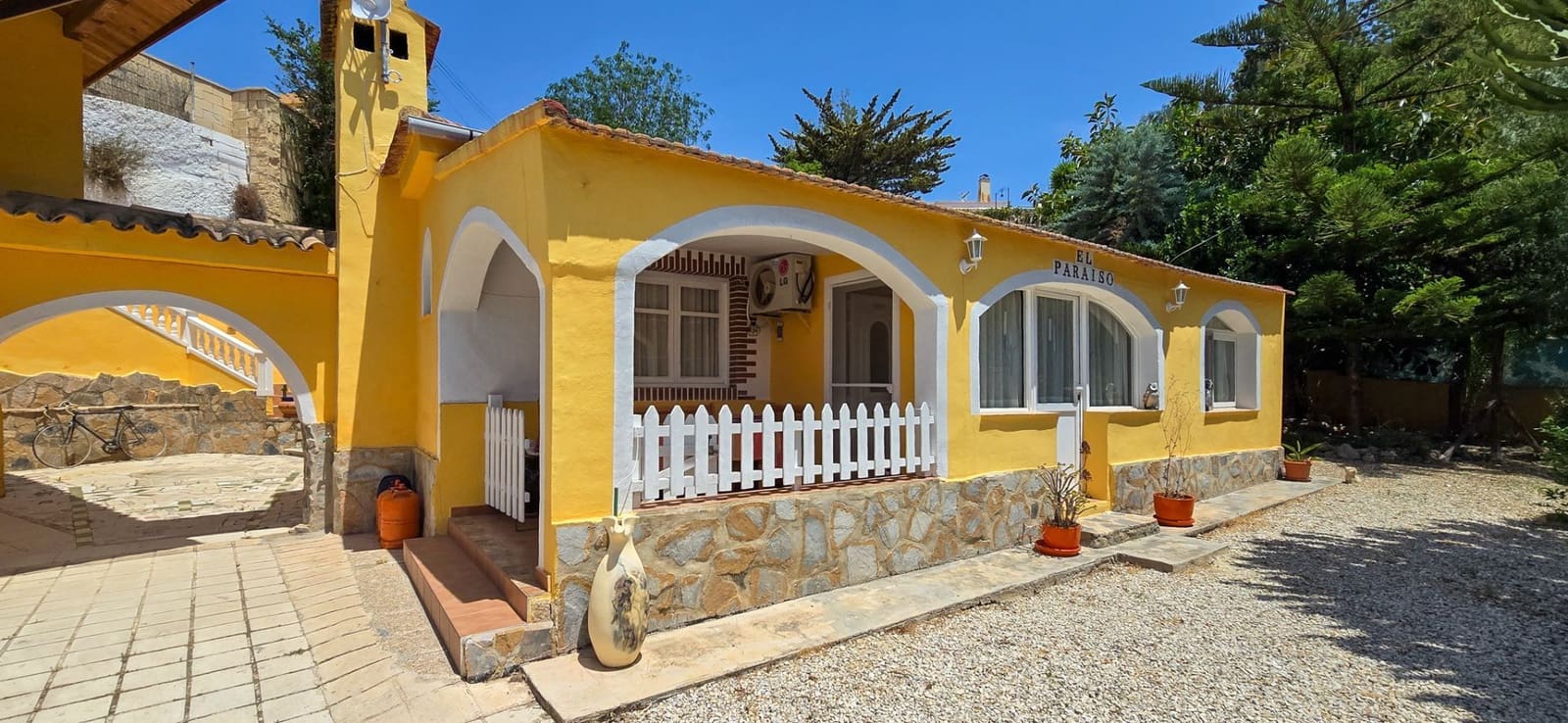 4 soveværelse Villa til salg i Busot med swimmingpool garage - € 413.000 (Ref: 9175367)