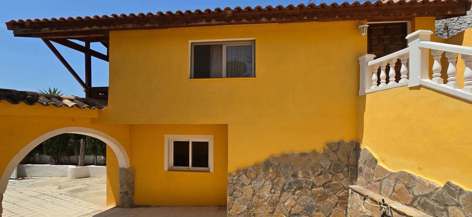 4 soveværelse Villa til salg i Busot med swimmingpool garage - € 413.000 (Ref: 9175367)