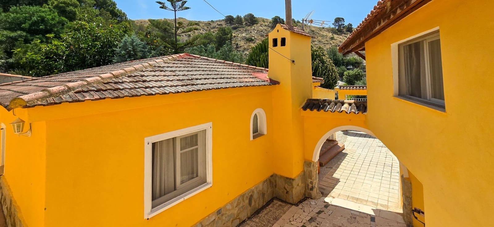 4 soveværelse Villa til salg i Busot med swimmingpool garage - € 413.000 (Ref: 9175367)