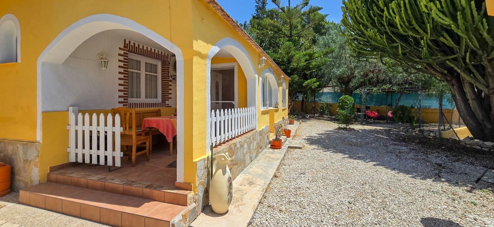 4 soveværelse Villa til salg i Busot med swimmingpool garage - € 413.000 (Ref: 9175367)