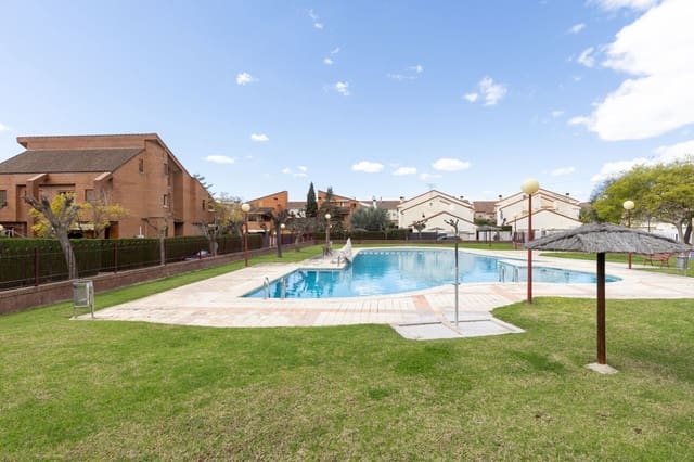 4 sypialnia Willa na sprzedaż w Bétera z basenem garażem - 465 000 € (Ref: 9175372)