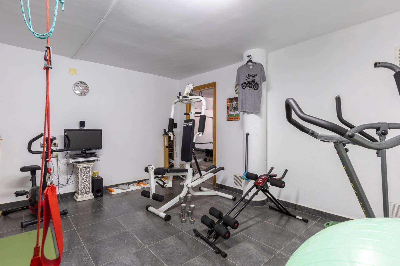 5 soverom Villa til salgs i Valencia by med svømmebasseng garasje - € 535 000 (Ref: 9175375)