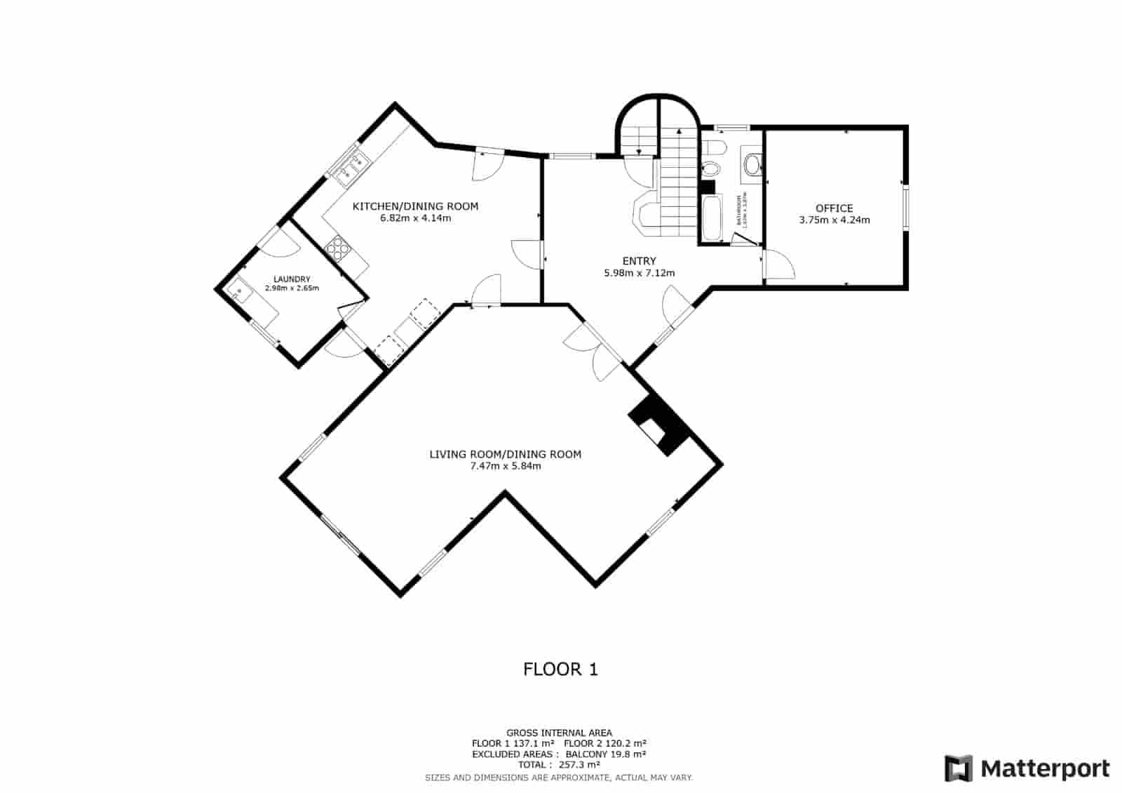 5 soverom Villa til salgs i Valencia by med svømmebasseng garasje - € 535 000 (Ref: 9175375)