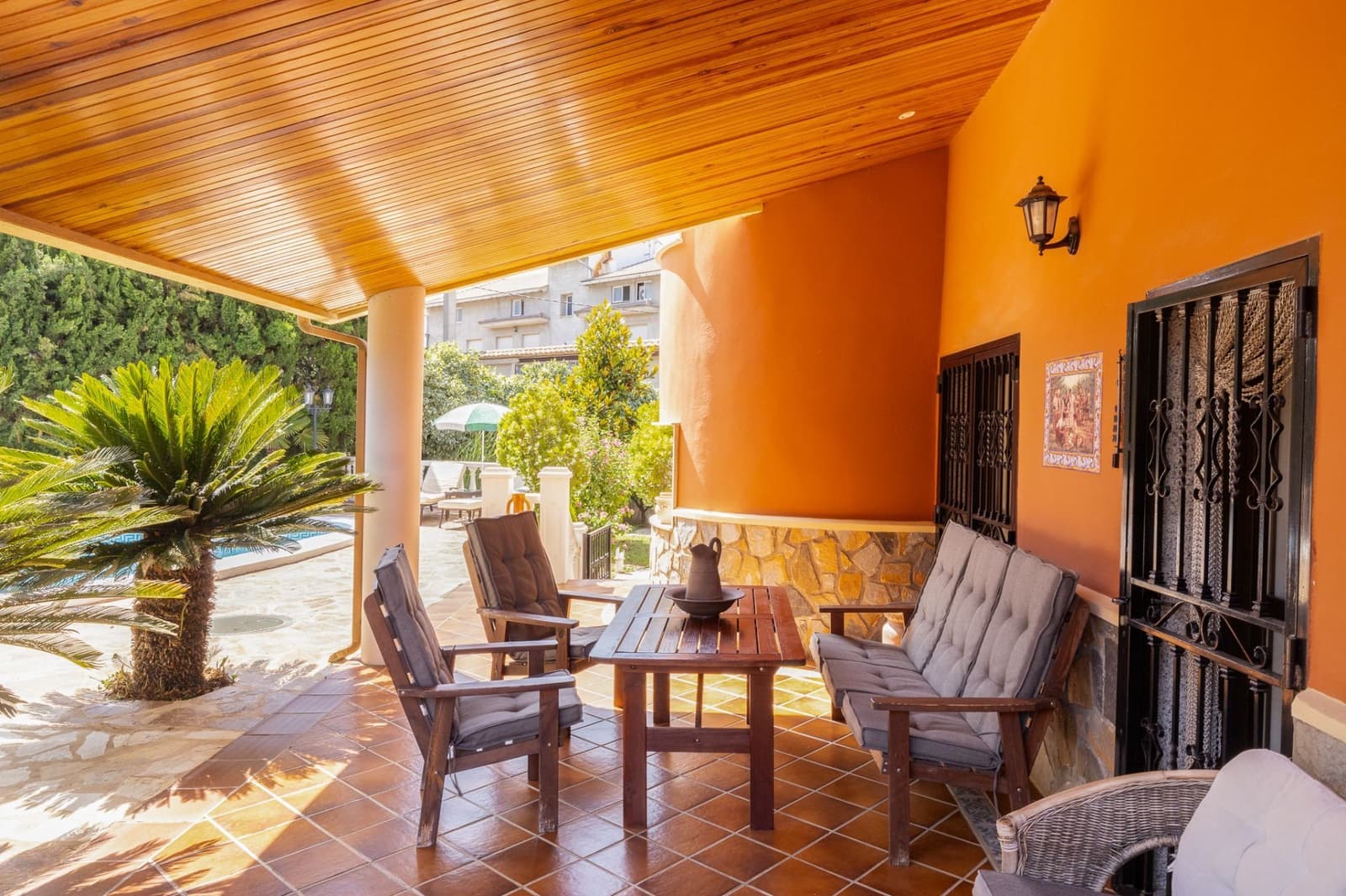 5 soverom Villa til salgs i Valencia by med svømmebasseng garasje - € 535 000 (Ref: 9175375)