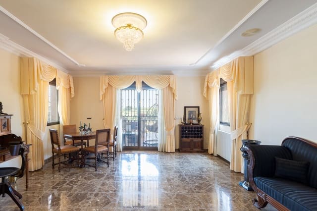 5 bedroom Villa for sale in Valencia city with pool garage - € 535,000 (Ref: 9175375)