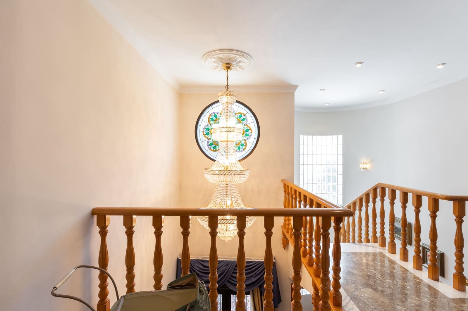 5 soverom Villa til salgs i Valencia by med svømmebasseng garasje - € 535 000 (Ref: 9175375)