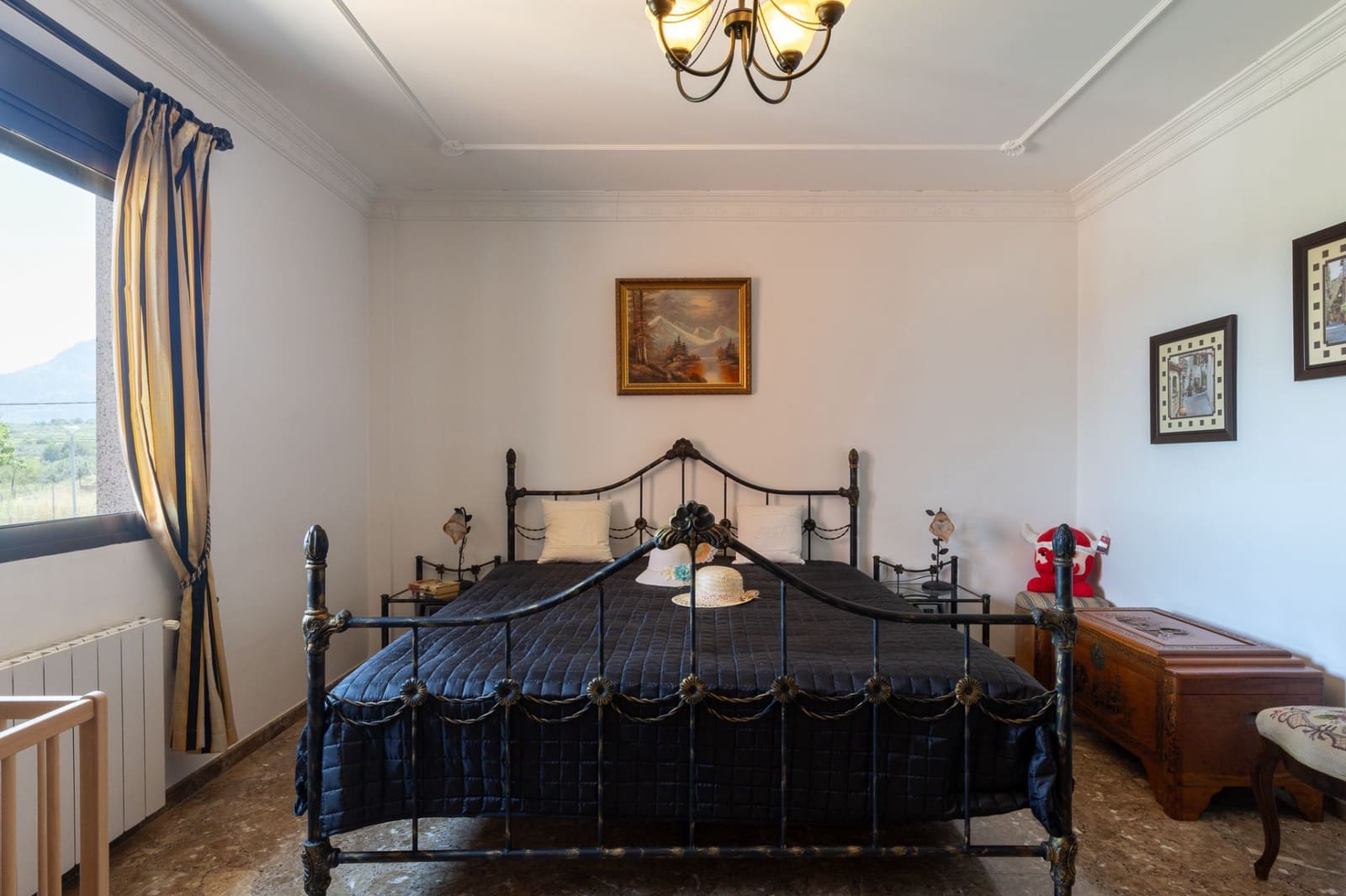 5 soverom Villa til salgs i Valencia by med svømmebasseng garasje - € 535 000 (Ref: 9175375)