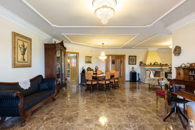 5 bedroom Villa for sale in Valencia city with pool garage - € 535,000 (Ref: 9175375)