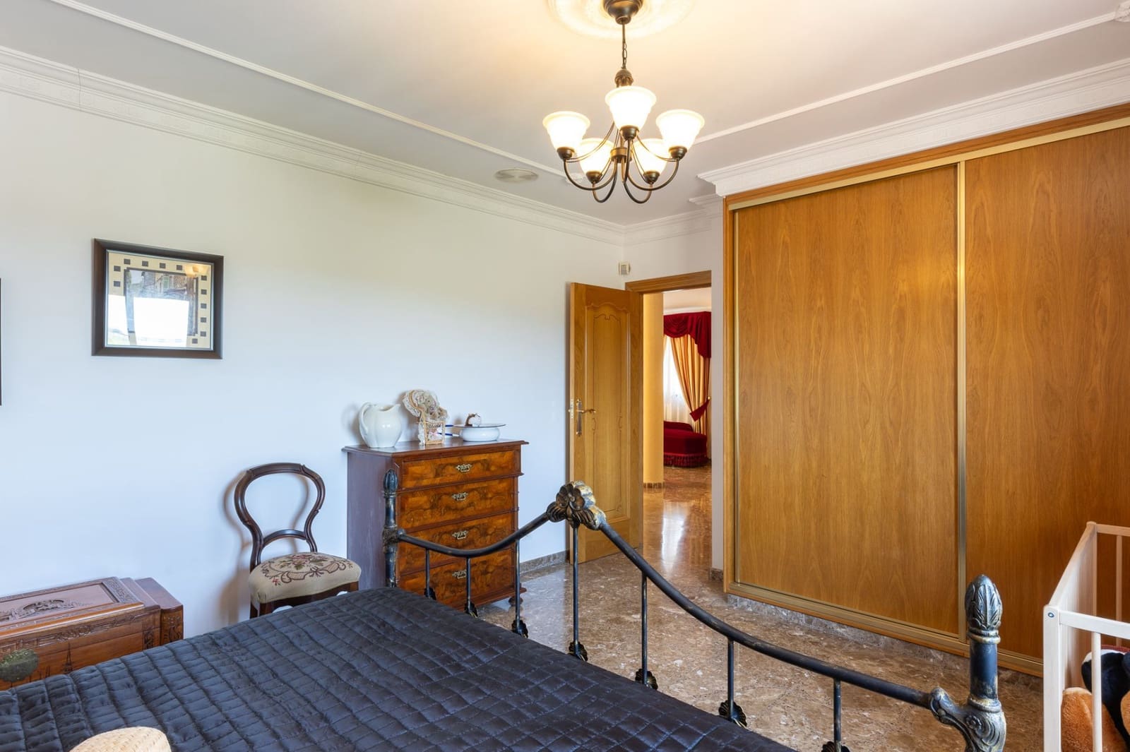 5 soverom Villa til salgs i Valencia by med svømmebasseng garasje - € 535 000 (Ref: 9175375)