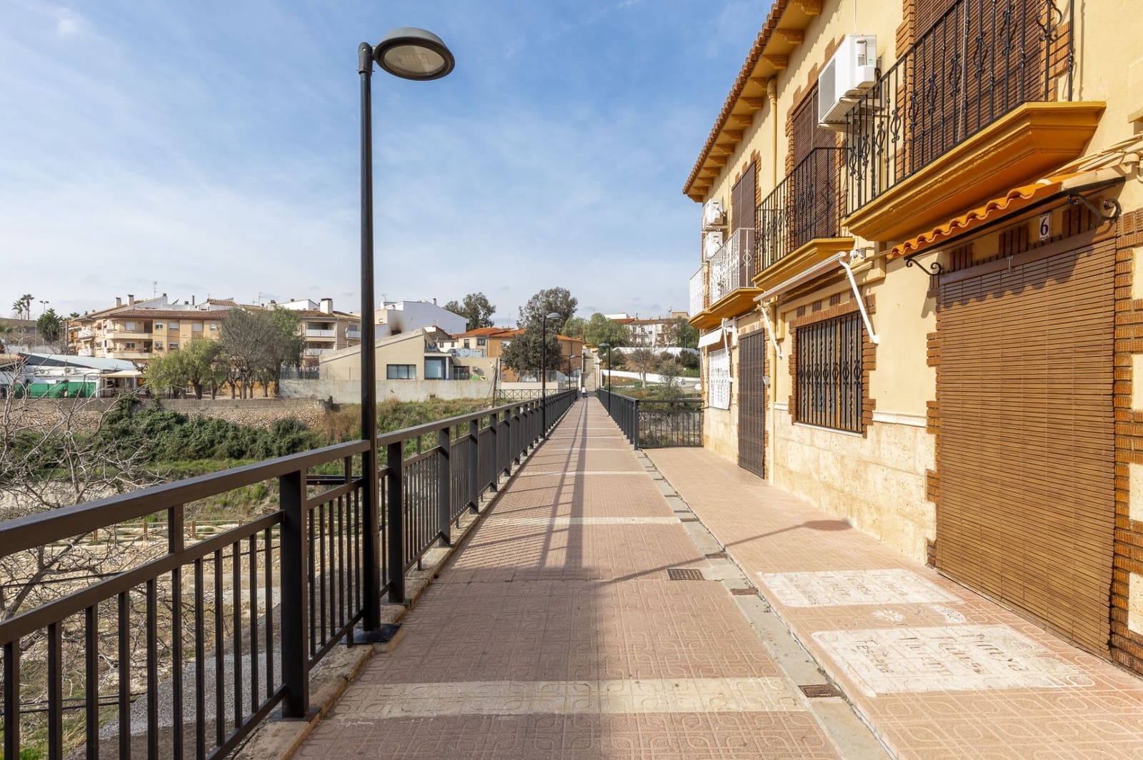 5 Zimmer Villa zu verkaufen in Moixent mit Garage - 395.000 € (Ref: 9175376)