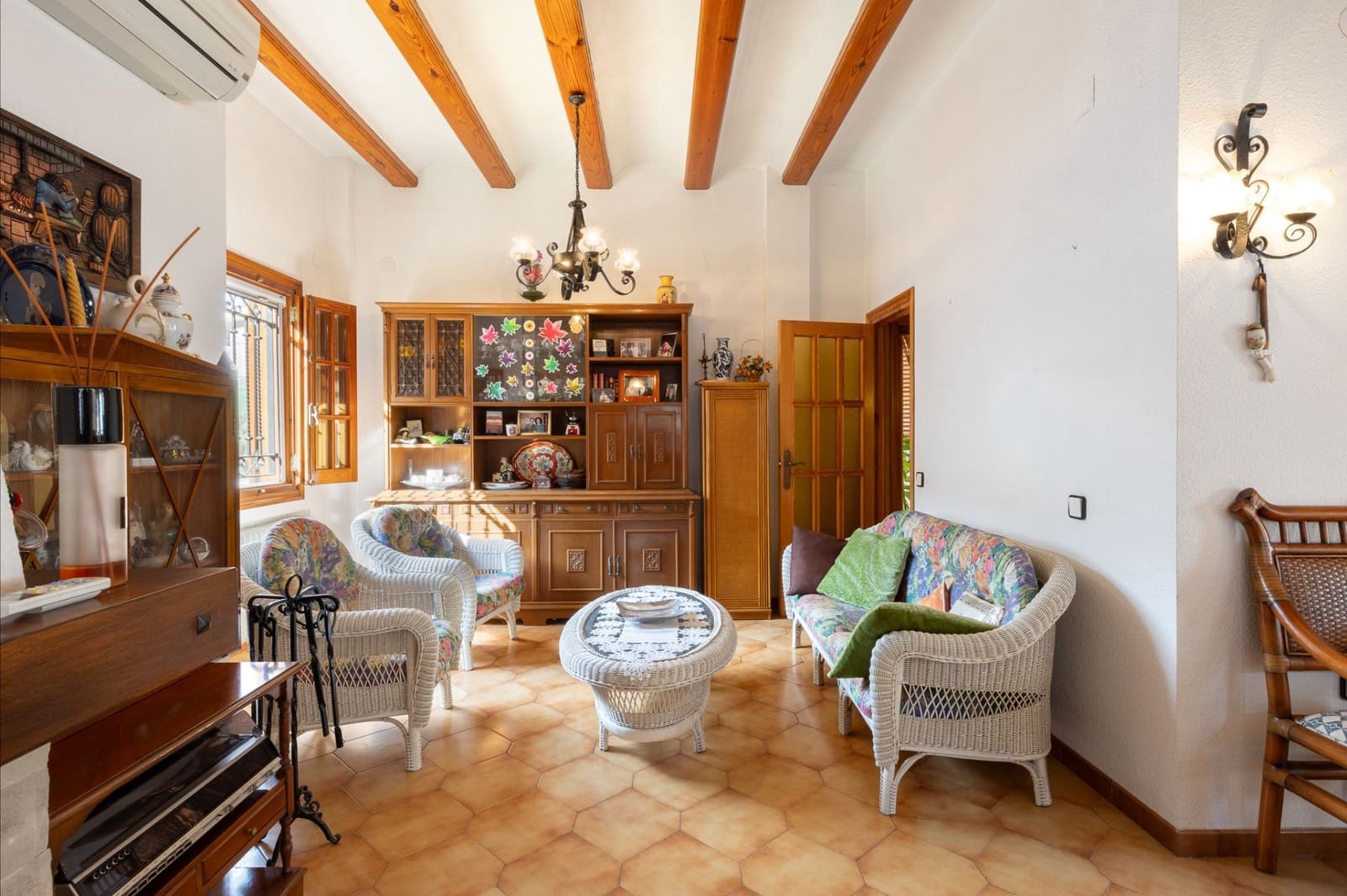 5 Zimmer Villa zu verkaufen in Moixent mit Garage - 395.000 € (Ref: 9175376)