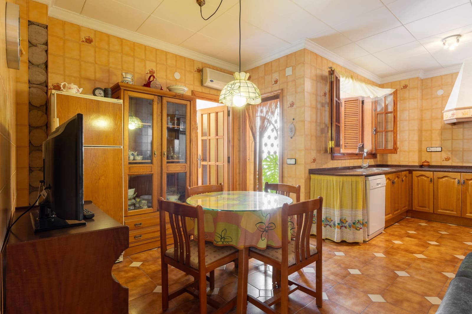 5 Zimmer Villa zu verkaufen in Moixent mit Garage - 395.000 € (Ref: 9175376)