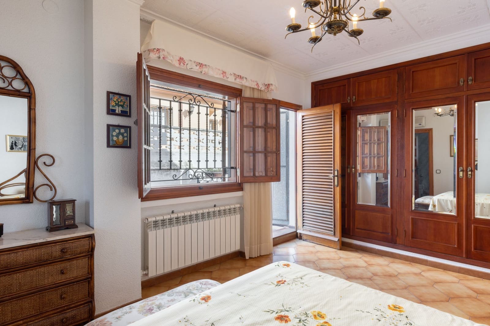 5 Zimmer Villa zu verkaufen in Moixent mit Garage - 395.000 € (Ref: 9175376)