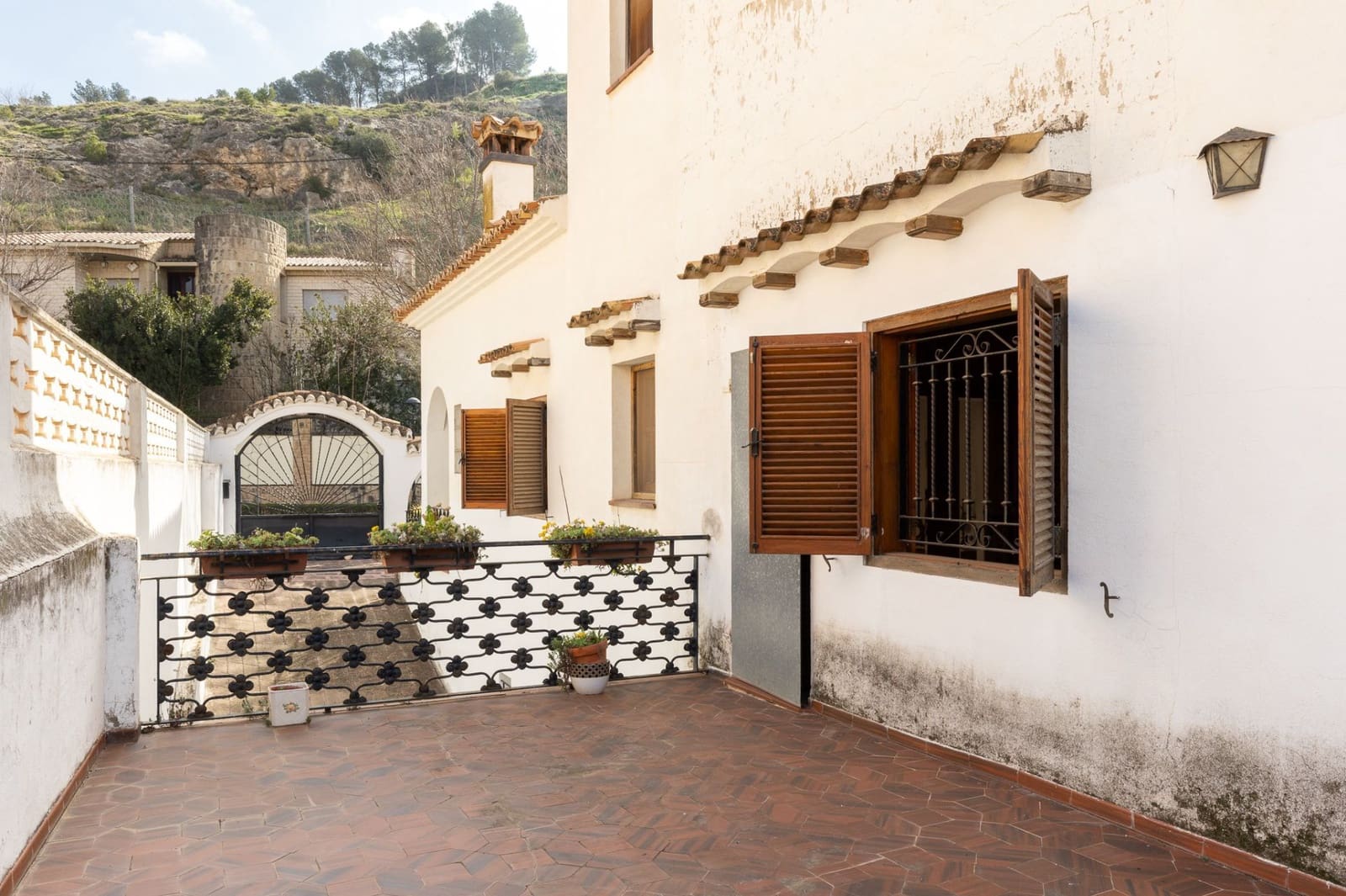 5 Zimmer Villa zu verkaufen in Moixent mit Garage - 395.000 € (Ref: 9175376)