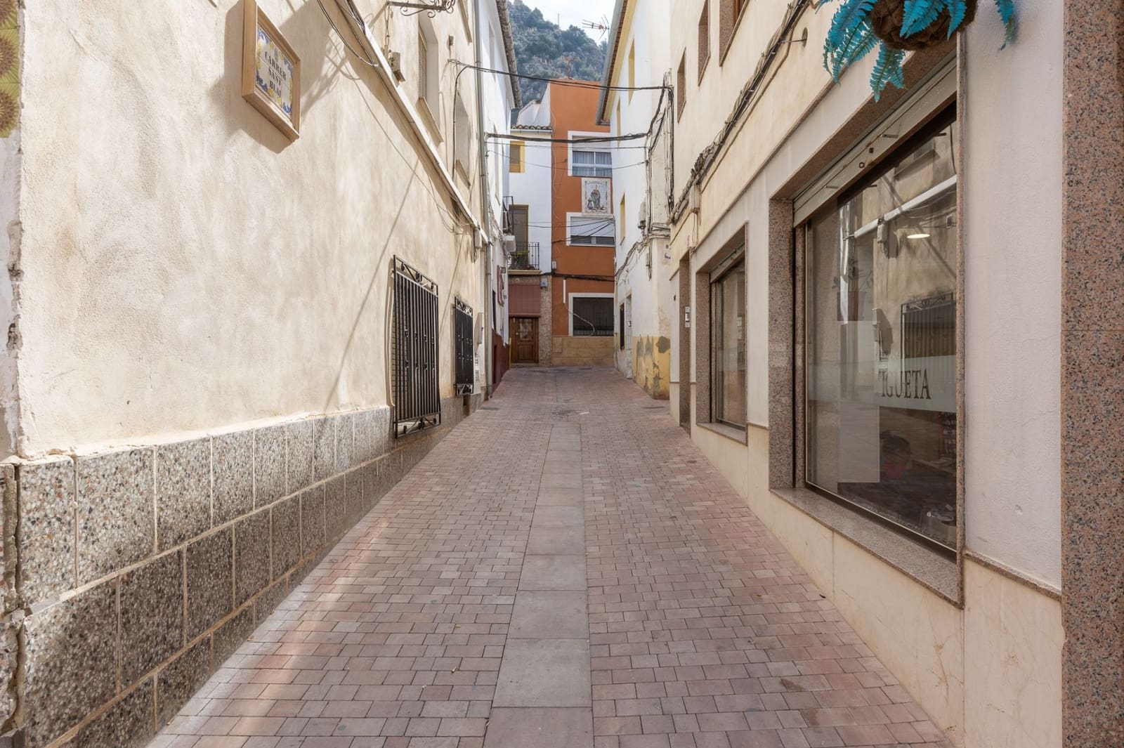 5 Zimmer Villa zu verkaufen in Moixent mit Garage - 395.000 € (Ref: 9175376)