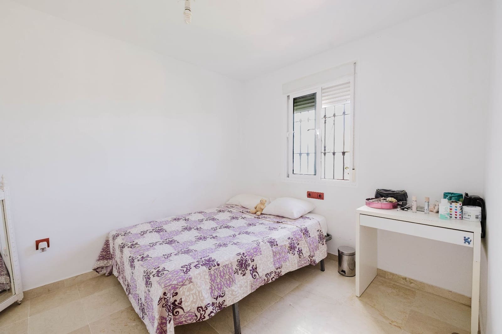 2 sovrum Semi-fristående Villa till salu i Marbella med pool garage - 445 000 € (Ref: 9175383)