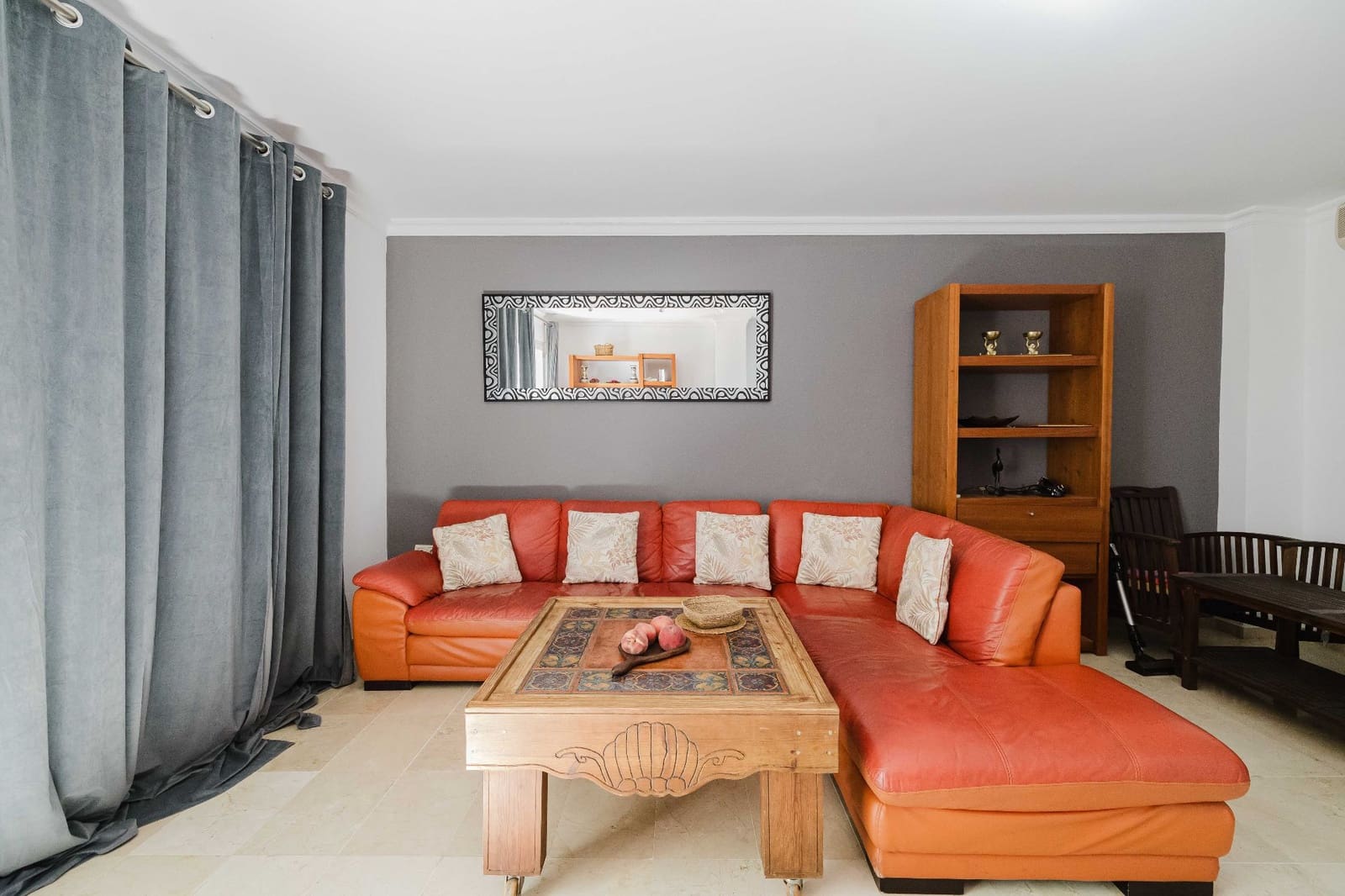 2 sovrum Semi-fristående Villa till salu i Marbella med pool garage - 445 000 € (Ref: 9175383)