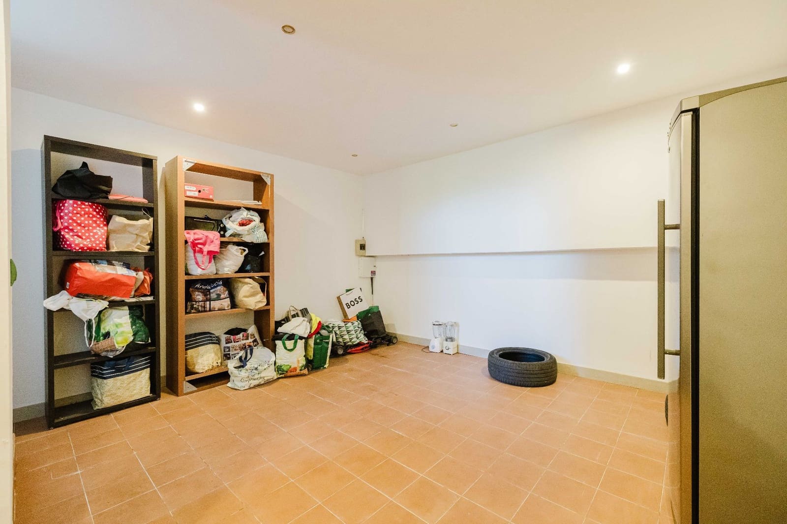 2 sovrum Semi-fristående Villa till salu i Marbella med pool garage - 445 000 € (Ref: 9175383)