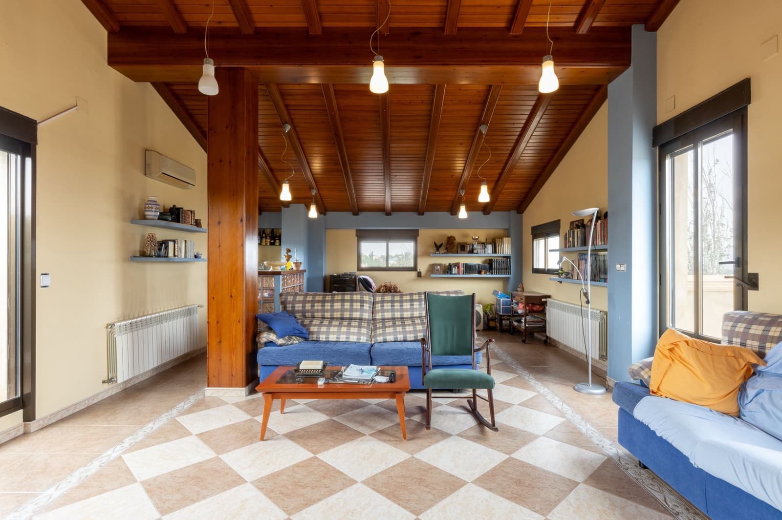 5 soveværelse Villa til salg i Llosa de Ranes med garage - € 435.000 (Ref: 9175396)