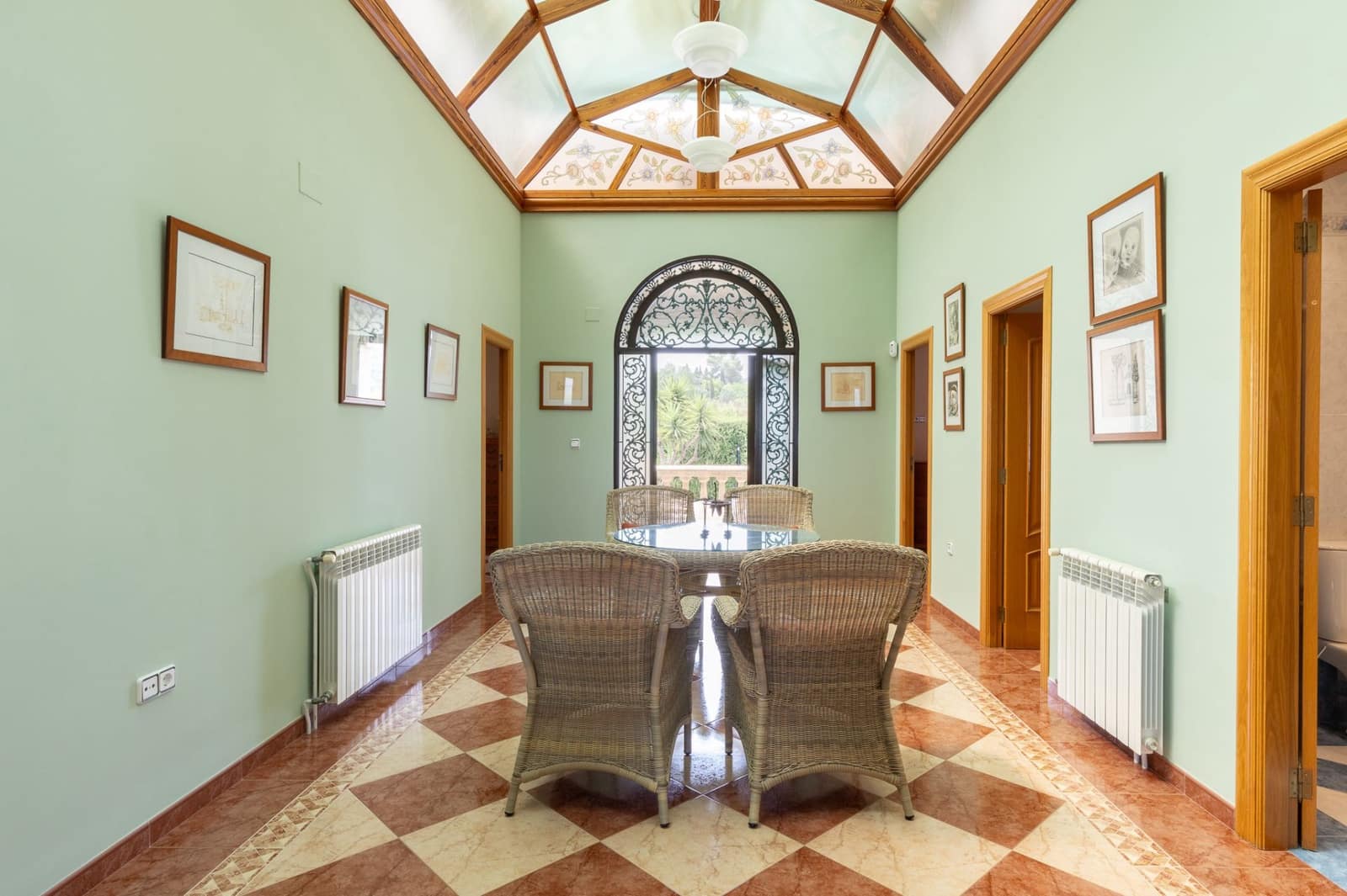 5 soveværelse Villa til salg i Llosa de Ranes med garage - € 435.000 (Ref: 9175396)