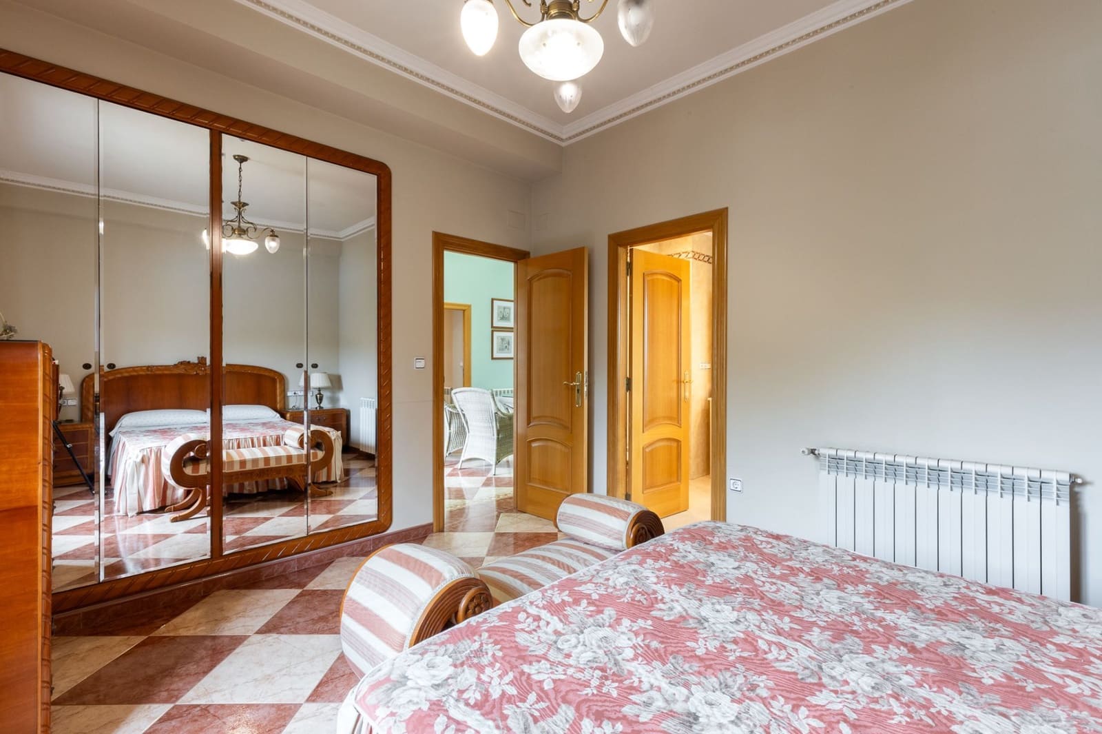 5 soveværelse Villa til salg i Llosa de Ranes med garage - € 435.000 (Ref: 9175396)