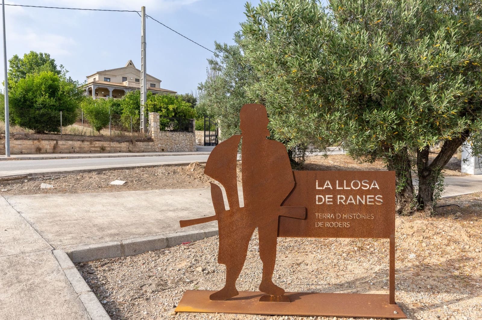 5 soveværelse Villa til salg i Llosa de Ranes med garage - € 435.000 (Ref: 9175396)