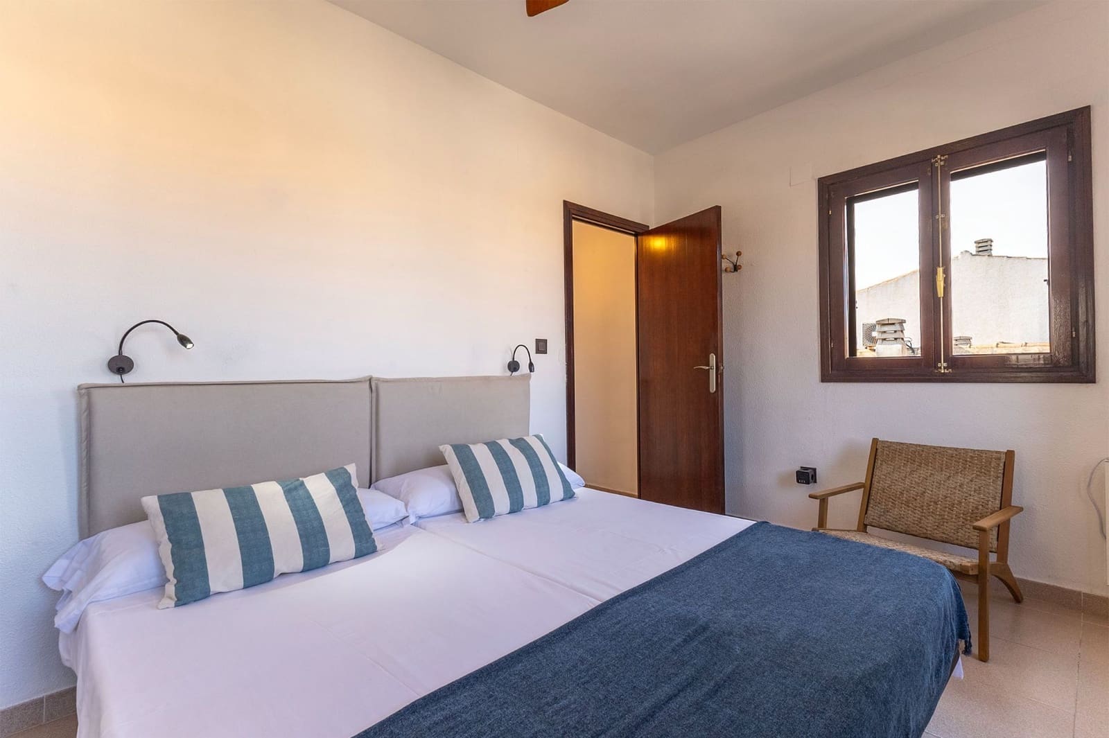 4 sovrum Semi-fristående Villa till salu i Santa Pola med garage - 339 000 € (Ref: 9202185)