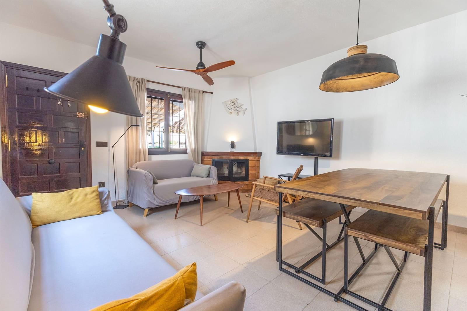 4 sovrum Semi-fristående Villa till salu i Santa Pola med garage - 339 000 € (Ref: 9202185)