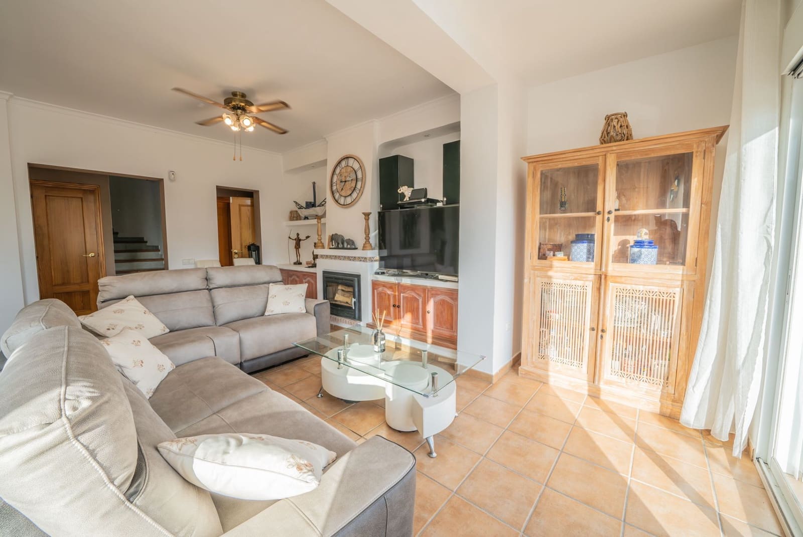 5 bedroom Villa for sale in Altea - € 430,000 (Ref: 9202186)