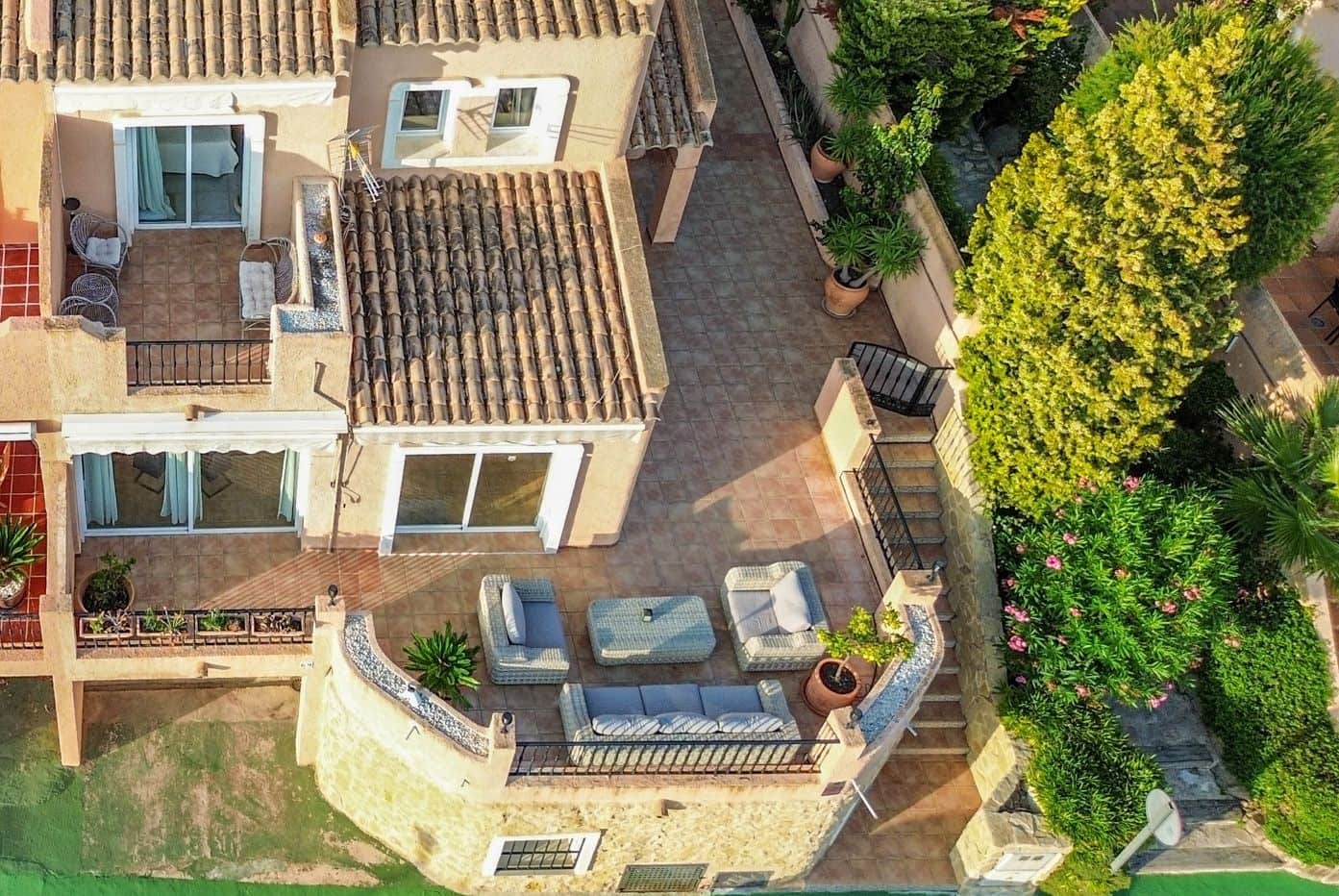 5 bedroom Villa for sale in Altea - € 430,000 (Ref: 9202186)