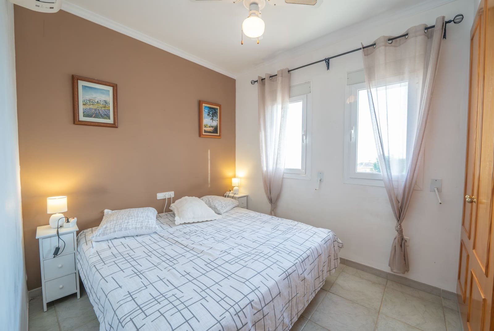 5 bedroom Villa for sale in Altea - € 430,000 (Ref: 9202186)