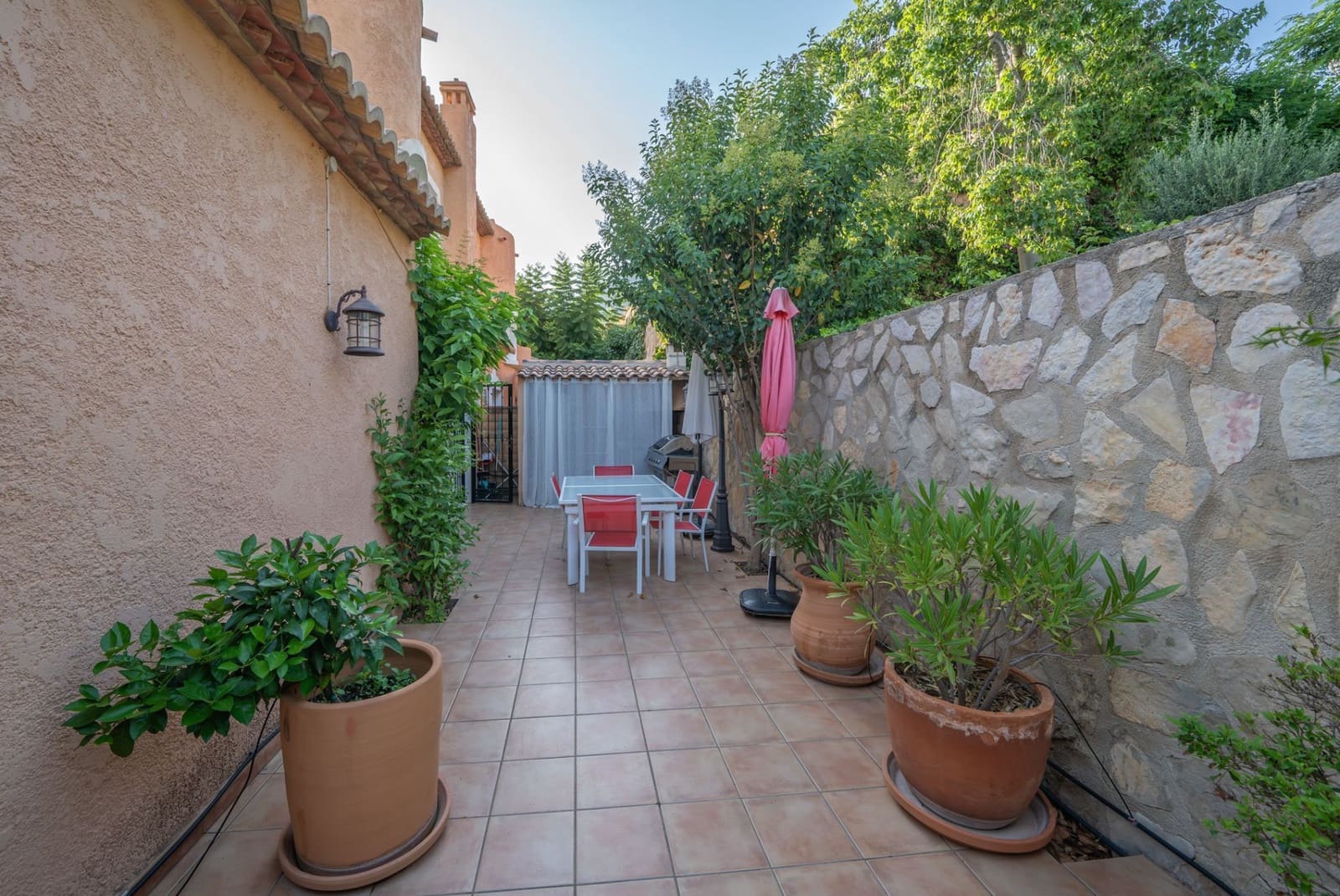 5 bedroom Villa for sale in Altea - € 430,000 (Ref: 9202186)