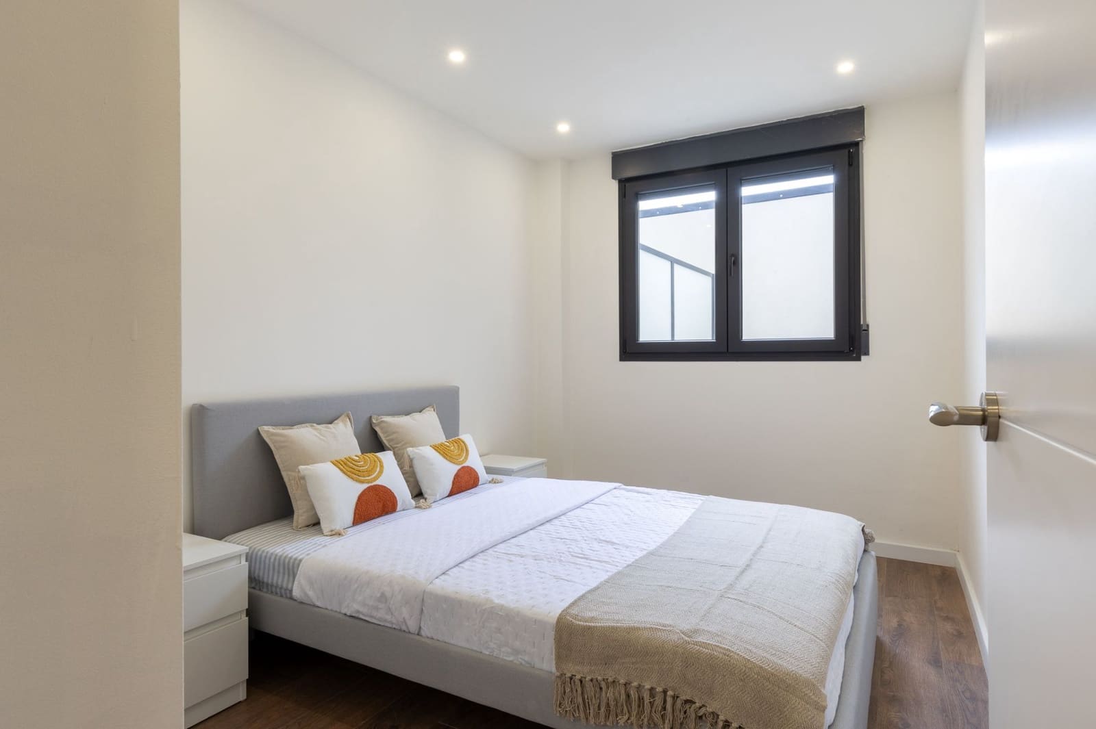 3 makuuhuone Asunto myytävänä paikassa Alberic - 129 000 € (Ref: 9228192)