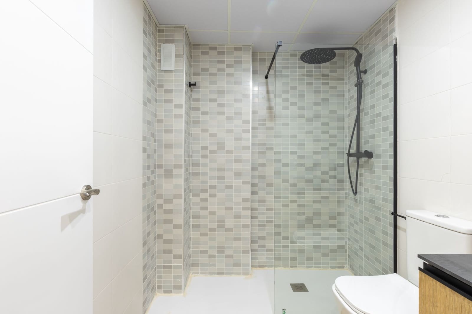 3 makuuhuone Asunto myytävänä paikassa Alberic - 129 000 € (Ref: 9228192)