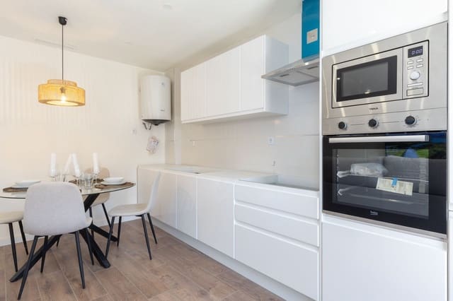 3 makuuhuone Asunto myytävänä paikassa Alberic - 129 000 € (Ref: 9228192)