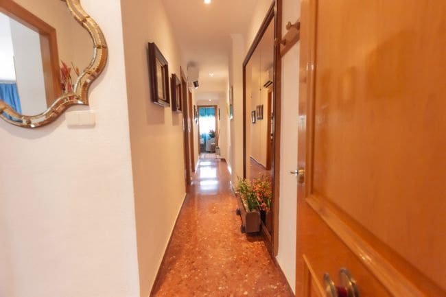 6 soverom Villa til salgs i Moncada - € 390 000 (Ref: 9242695)